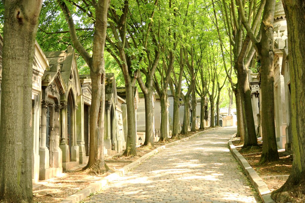 pere_lachaise_cemetery_03