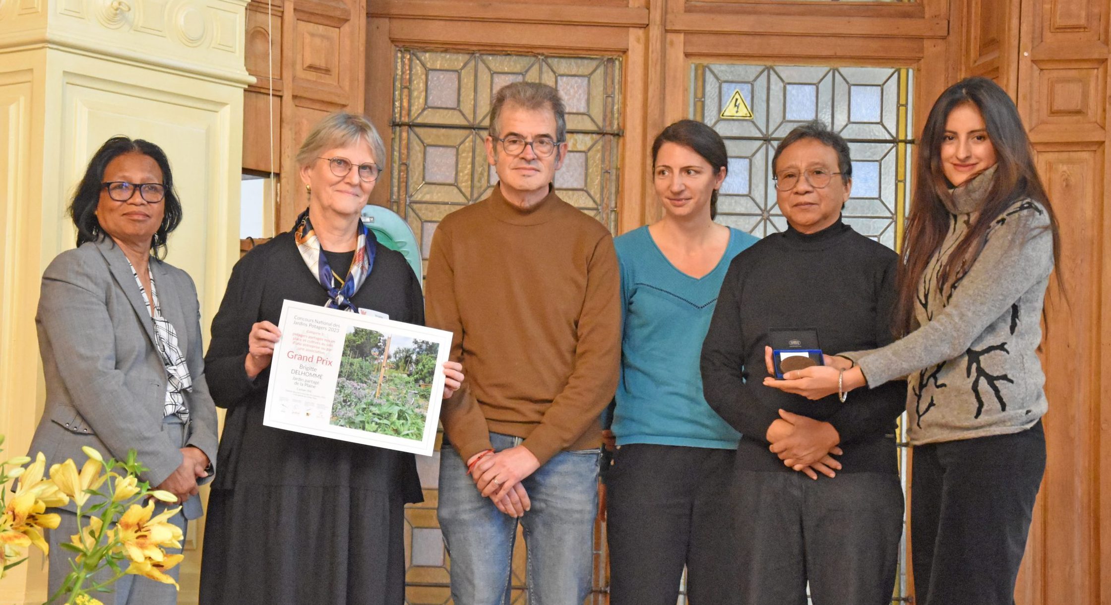 Potager, aromatique : cap sur la jardinière d'intérieur : Femme Actuelle Le  MAG